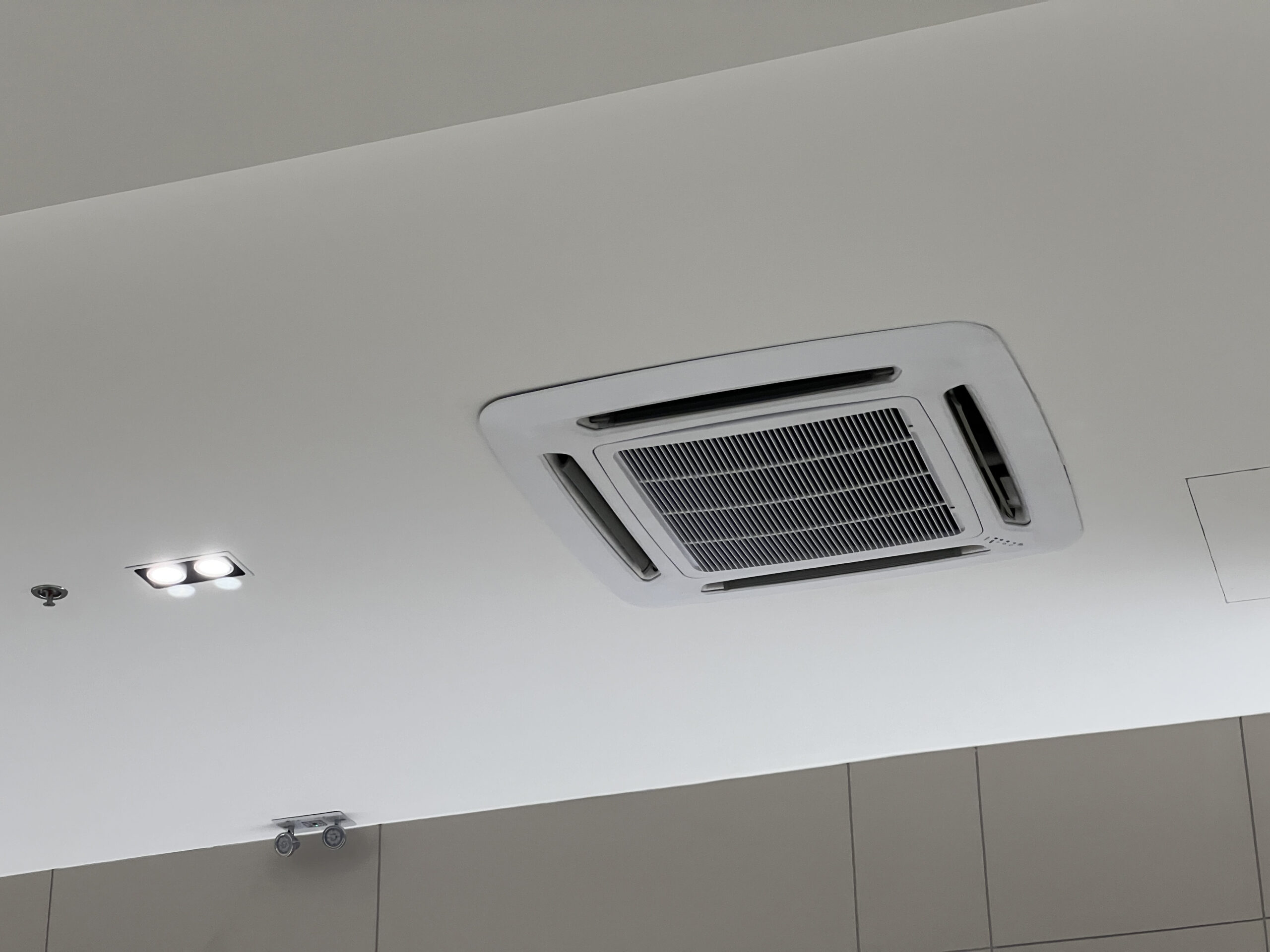 Zoned Heating vs. Ductless in Split-Level Denver Homes